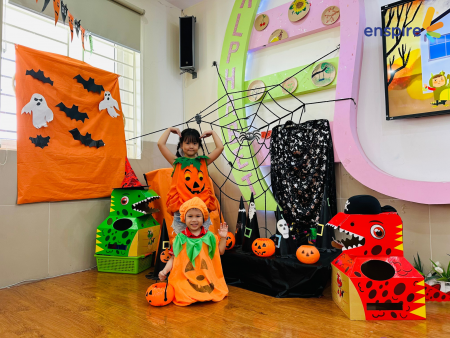 ENSPIRE MANG BẦU KHÔNG KHÍ HALLOWEEN ĐẾN CÁC LỚP HỌC TIẾNG ANH MẦM NON 40