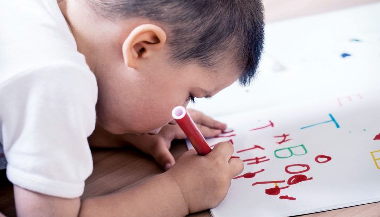 Bí kíp dạy trẻ 5 tuổi học chữ cái nhanh và nhớ lâu 7