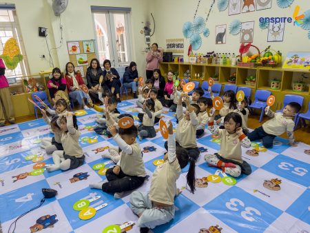 Giao Lưu Tiếng Anh Quốc Tế: Mầm non CLC Việt Bun và Mầm non Littel FootPrints Preschool, Singapore 23