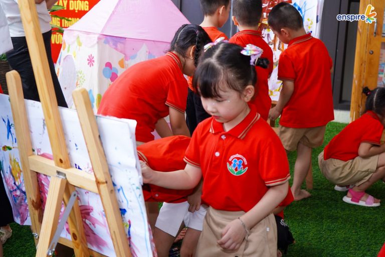 LỄ HỘI SẮC MÀU CÙNG ENSPIRE TẠI TRƯỜNG MẦM NON SAO MAI - BA ĐÌNH 6