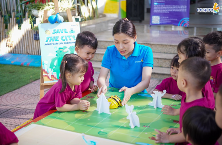 NGÀY HỘI TIẾNG ANH KỲ DIỆU TẠI TRƯỜNG MẦM NON PHÚ DIỄN A - CÙNG ENSPIRE KHÁM PHÁ THẾ GIỚI HỌC MÀ CHƠI VUI NHỘN 2