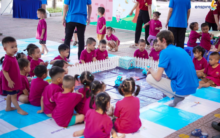 NGÀY HỘI TIẾNG ANH KỲ DIỆU TẠI TRƯỜNG MẦM NON PHÚ DIỄN A - CÙNG ENSPIRE KHÁM PHÁ THẾ GIỚI HỌC MÀ CHƠI VUI NHỘN 2