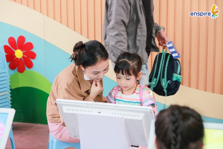 🌟 NGÀY HỘI TIẾNG ANH MẦM NON PHÙNG KHOANG – KHÁM PHÁ MIỀN ĐẤT ENSPIRE 🌈 2