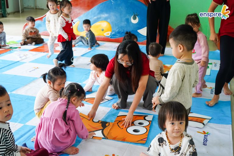 🌟 NGÀY HỘI TIẾNG ANH MẦM NON THÀNH CÔNG – HÀNH TRÌNH KHÁM PHÁ THẾ GIỚI CÔNG NGHỆ 🌈 4 🌟 NGÀY HỘI TIẾNG ANH MẦM NON THÀNH CÔNG – HÀNH TRÌNH KHÁM PHÁ THẾ GIỚI CÔNG NGHỆ 🌈 4