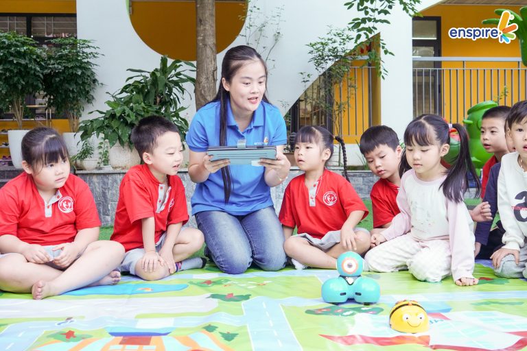 🚀 NGÀY HỘI TIẾNG ANH MẦM NON TÂY MỖ 3: KỶ NGUYÊN ROBOT BEEBOT & DASHBOT – ĐỘT PHÁ CÙNG ENSPIRE 1