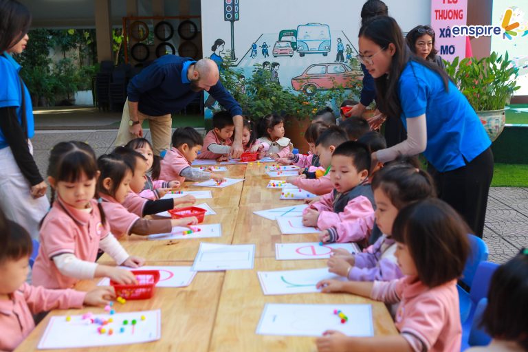 🌟 NGÀY HỘI TIẾNG ANH ENSPIRE TẠI MẦM NON BÌNH MINH – KHÁM PHÁ QUA TRẢI NGHIỆM THỰC TẾ 🌈 6