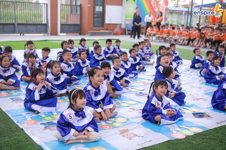 RUNG CHUÔNG VÀNG TẠI MẦM NON BẮC TỪ LIÊM – SÂN CHƠI TRÍ TUỆ ĐẦY HỨNG KHỞI CHO CÁC BÉ 1 RUNG CHUÔNG VÀNG TẠI MẦM NON BẮC TỪ LIÊM – SÂN CHƠI TRÍ TUỆ ĐẦY HỨNG KHỞI CHO CÁC BÉ 1