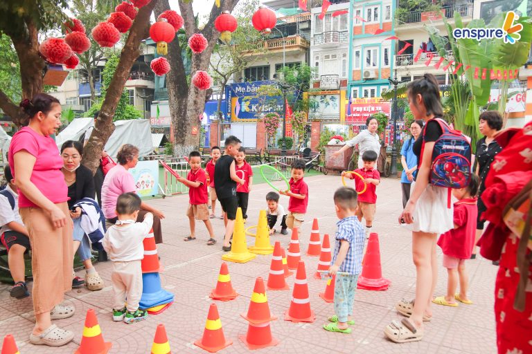 CUỘC THI RUNG CHUÔNG VÀNG TẠI TRƯỜNG MẦM NON 10/10 3 CUỘC THI RUNG CHUÔNG VÀNG TẠI TRƯỜNG MẦM NON 10/10 3