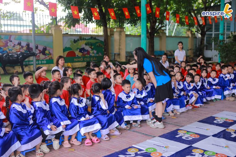 RUNG CHUÔNG VÀNG TRƯỜNG MẦM NON TÂY MỖ – KHI SỰ TỰ TIN CỦA CON ĐƯỢC GÕ LÊN TỪ NHỮNG ĐIỀU GIẢN DỊ 5