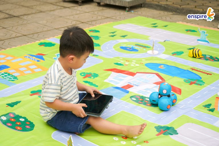 NGÀY HỘI TUYỂN SINH TẠI TRƯỜNG MẦM NON LOMONOXOP AN KHÁNH – TRẢI NGHIỆM HỌC TIẾNG ANH SÁNG TẠO CHO TRẺ 4