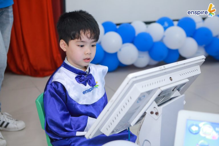 RUNG CHUÔNG VÀNG MẦM NON ÁNH SAO – SÂN CHƠI GIÚP BÉ TỰ TIN TỎA SÁNG 3