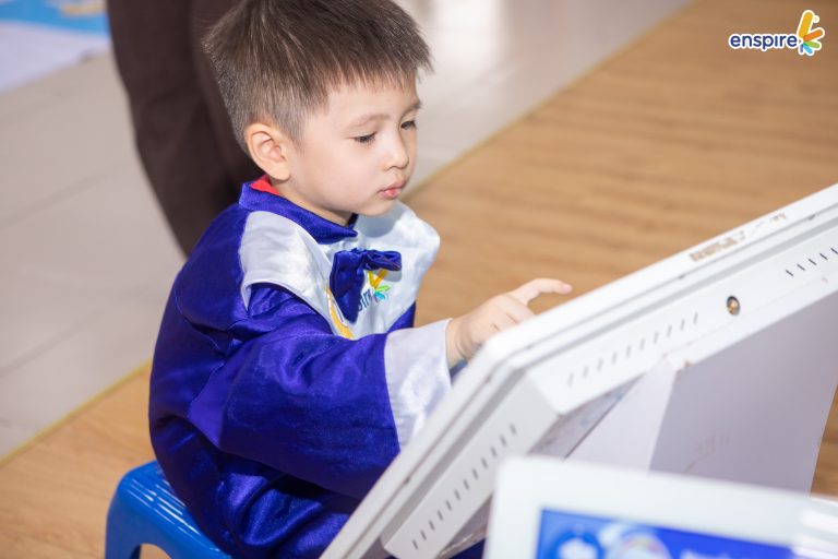 HÀNH TRÌNH TỎA SÁNG TÀI NĂNG TIẾNG ANH CÙNG ENSPIRE TẠI TRƯỜNG MẦM NON KIM LIÊN 4 HÀNH TRÌNH TỎA SÁNG TÀI NĂNG TIẾNG ANH CÙNG ENSPIRE TẠI TRƯỜNG MẦM NON KIM LIÊN 4