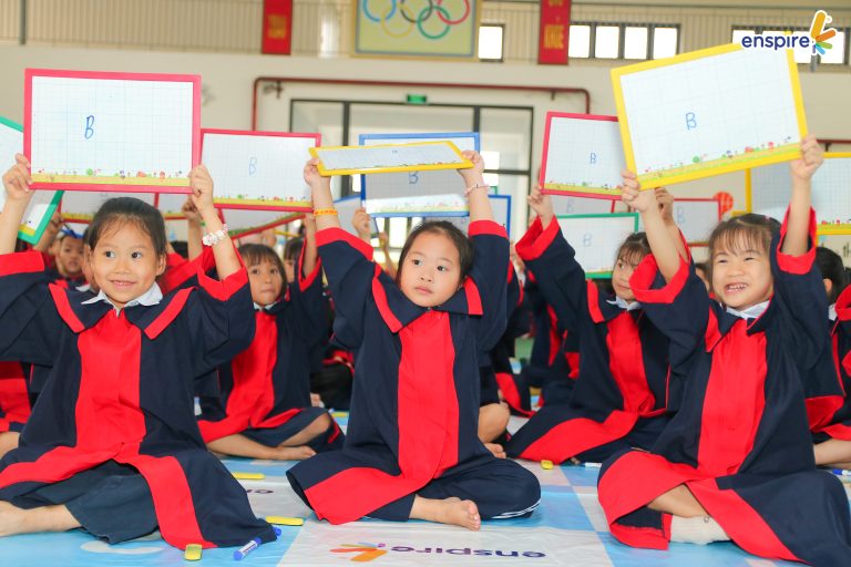 RUNG CHUÔNG VÀNG TIẾNG ANH – BÙNG NỔ SÂN CHƠI TRÍ TUỆ TẠI TRƯỜNG TIỂU HỌC ĐÀO DUY TÙNG 117