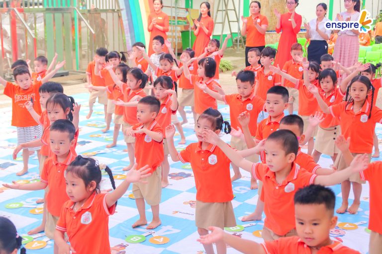 RUNG CHUÔNG VÀNG ENSPIRE 2026 TẠI TRƯỜNG MẦM NON LOMONOXOP MỄ TRÌ – KHI SỰ TỰ TIN CỦA TRẺ ĐƯỢC NUÔI DƯỠNG TỪ NHỮNG ĐIỀU GIẢN DỊ 2