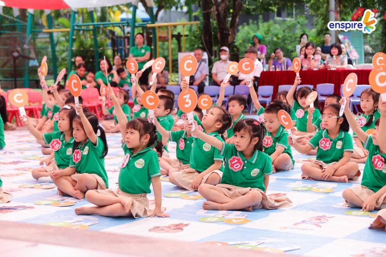 Rung Chuông Vàng Mầm non Mai Dịch 2026 – Hoạt động tiếng Anh bổ ích cho trẻ mầm non 1
