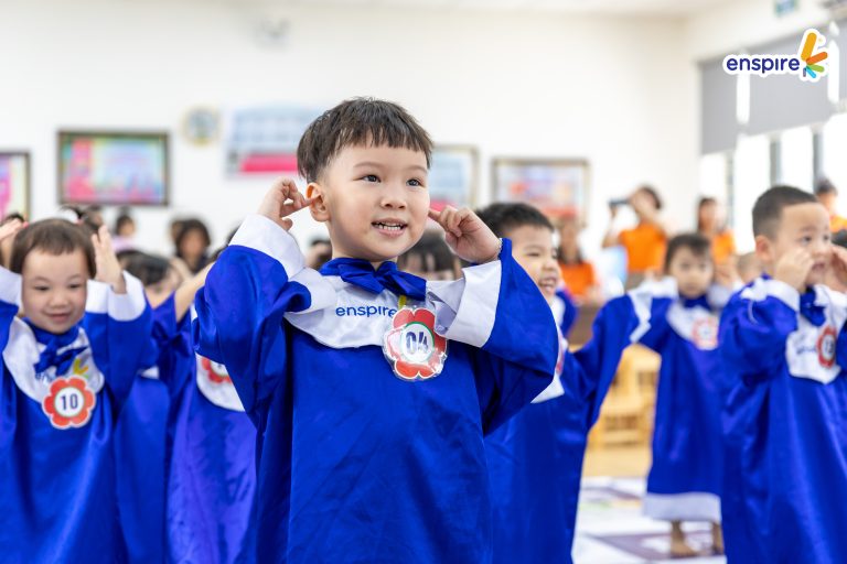 BÉ THÔNG THÁI CÙNG ENSPIRE 2026 TẠI TRƯỜNG MẦM NON TRÀNG AN – HÀNH TRÌNH KHÁM PHÁ TIẾNG ANH BẤT TẬN CỦA CÁC BÉ 1